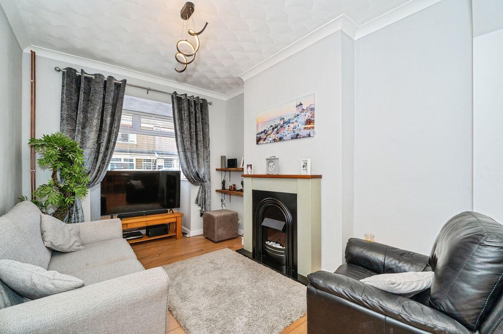 House in Cleethorpes, New Clee - View 2