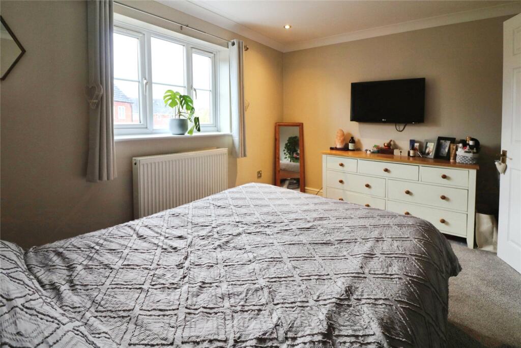 Tortoiseshell Way, Wymondham, Norfolk, NR18 photo 4
