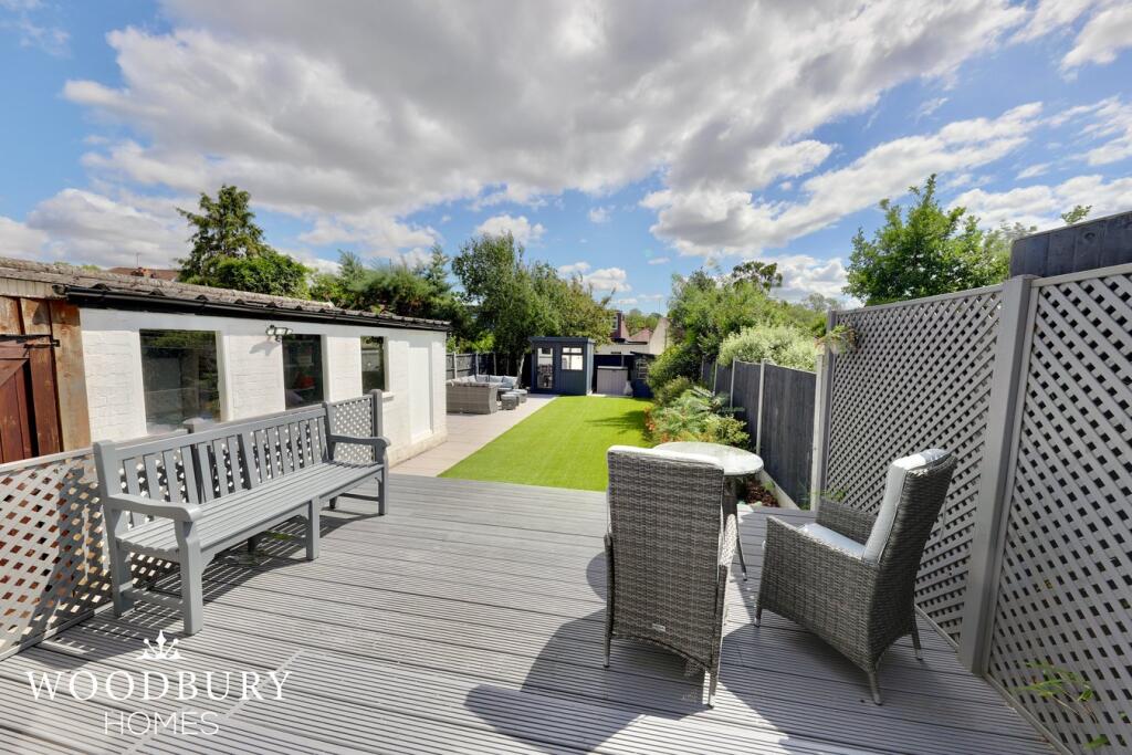 Priory Road, Loughton, IG10 photo 4
