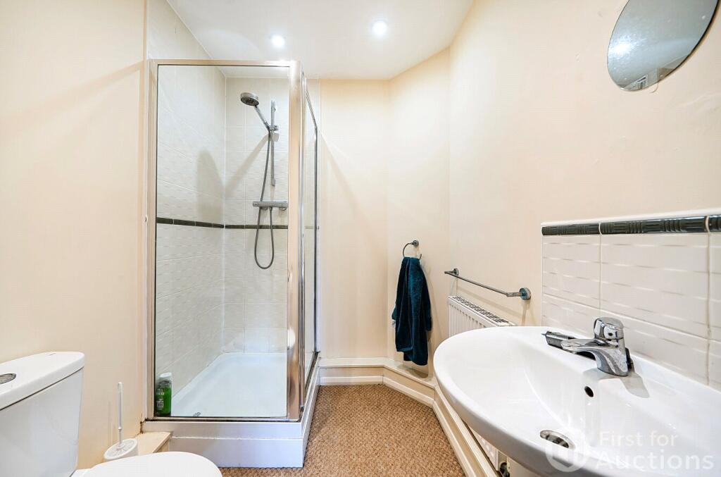Apartment in Stoke-on-Trent - More