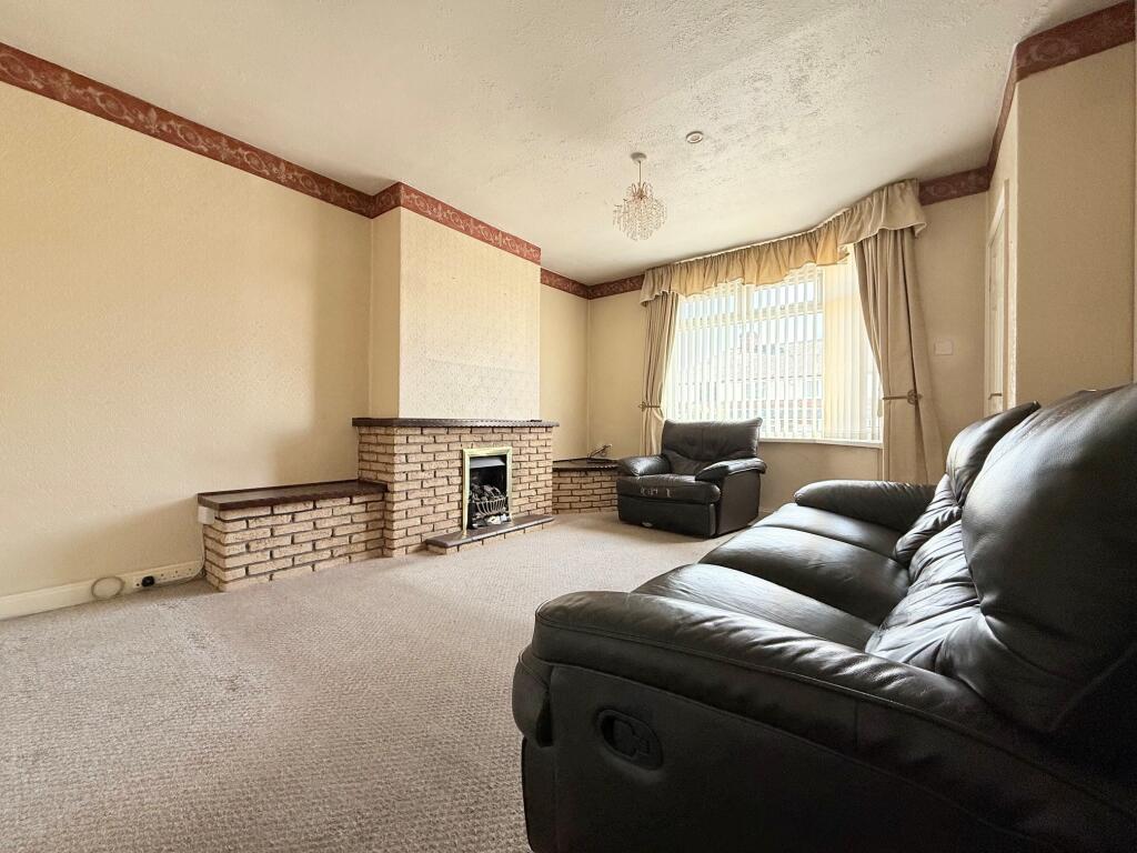 House in Stoke-on-Trent - View 4