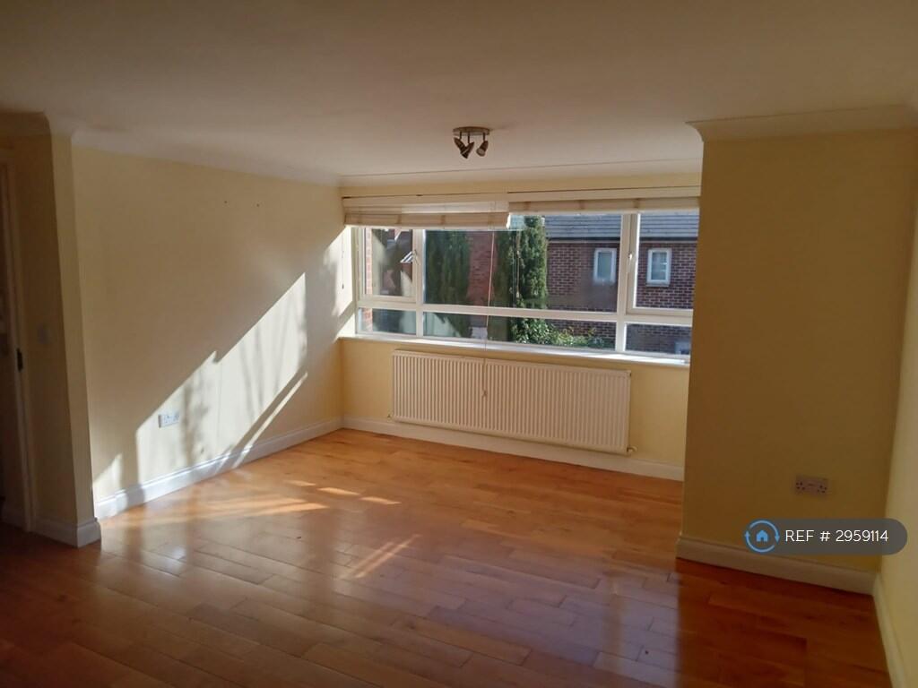 Main image of property: Michaels Court, Luton, LU1