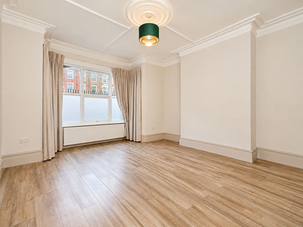House in London - View 5