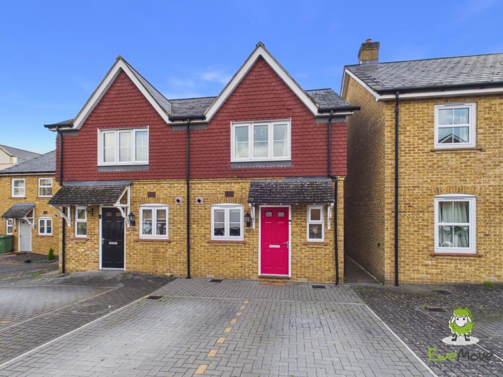 Main image of property: Brockham Grange, Sherfield-on-Loddon, Hook, Hampshire, RG27