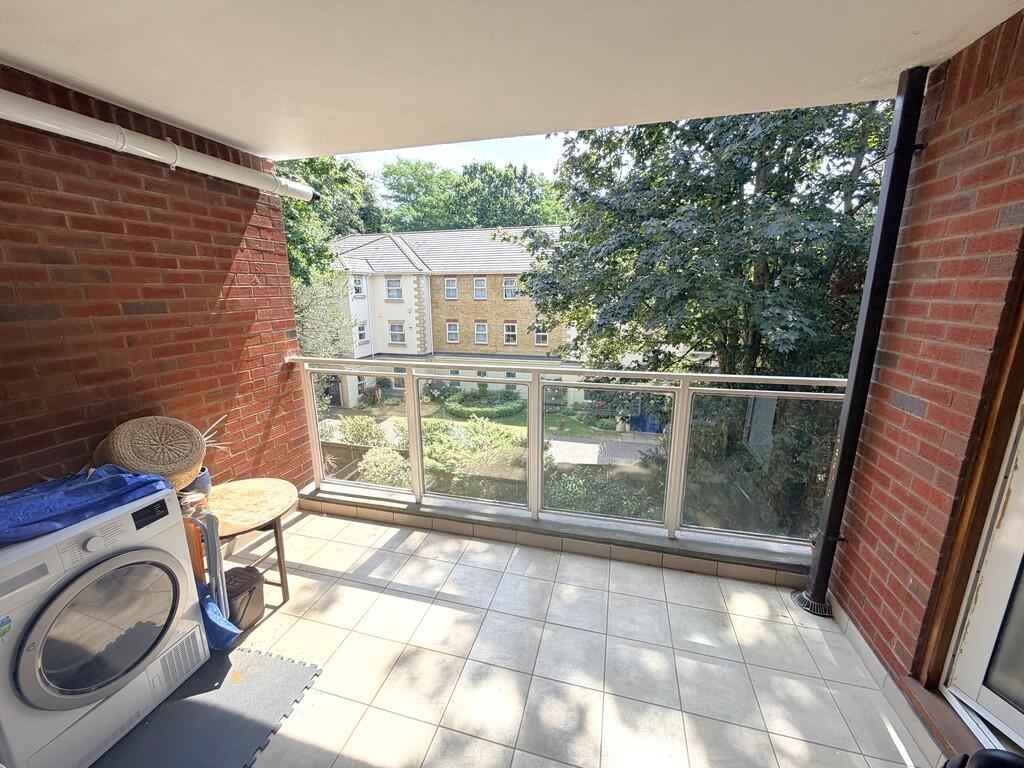 Apartment in Poole - View 4