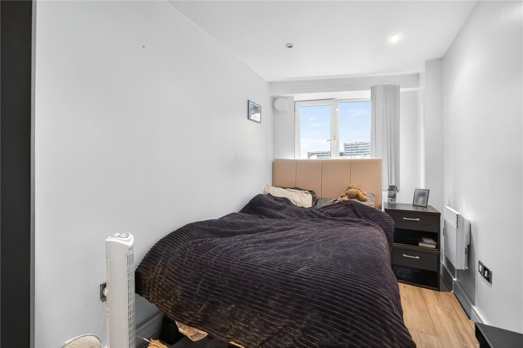 Apartment in London - More