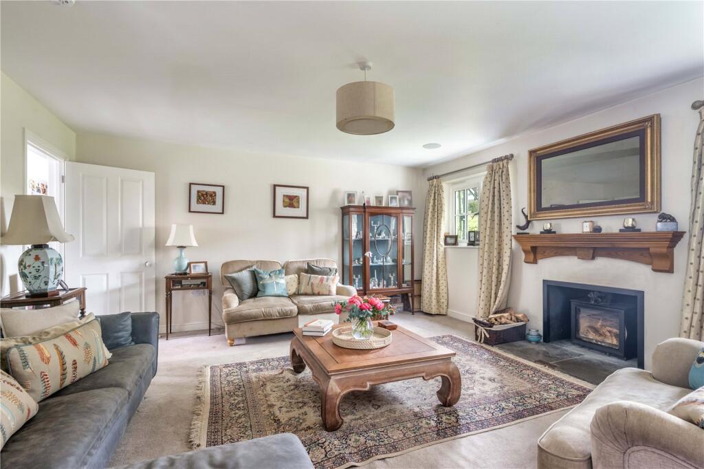 Fernhurst Road, Milland, Liphook, West Sussex, GU30 photo 4