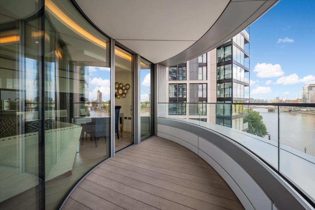 Apartment in London - More