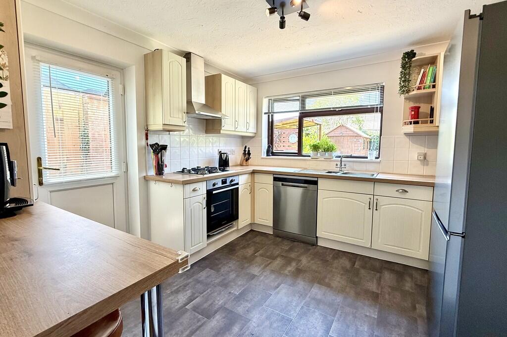 House in Gosport, Hampshire - View 2