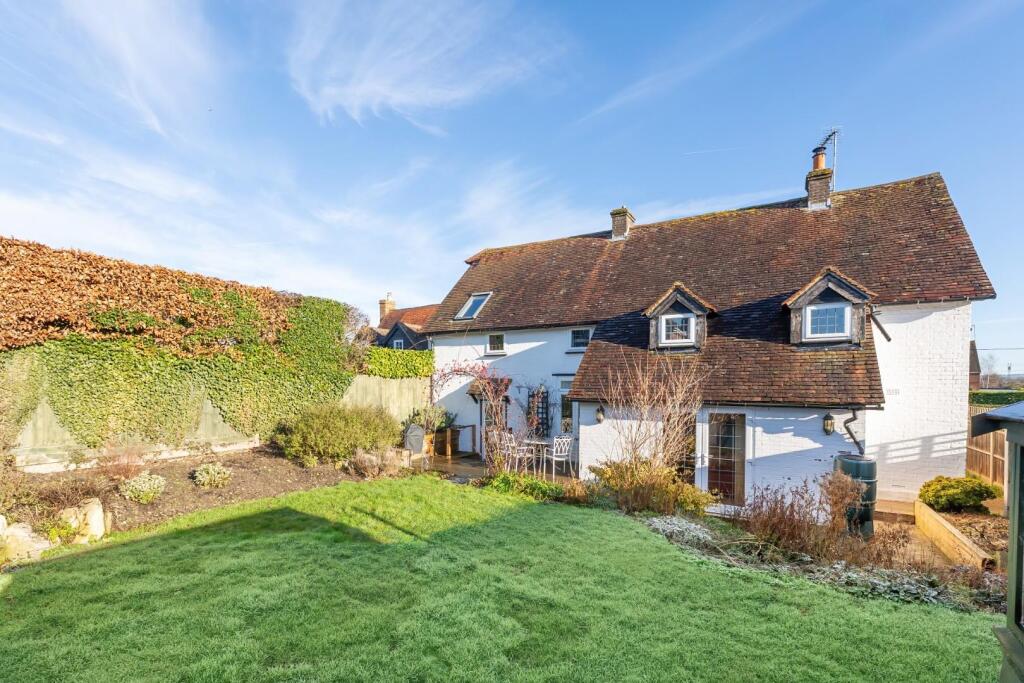 Main image of property: High Street, Cheddington, LU7 0RQ