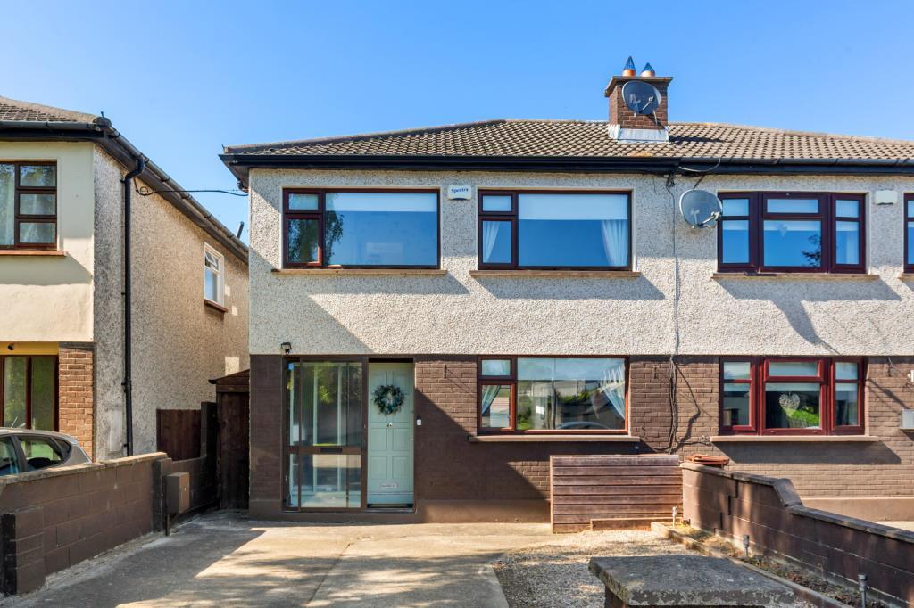 Main image of property: 18 Dunmore Grove, Kingswood, Dublin 24, D24 F20R