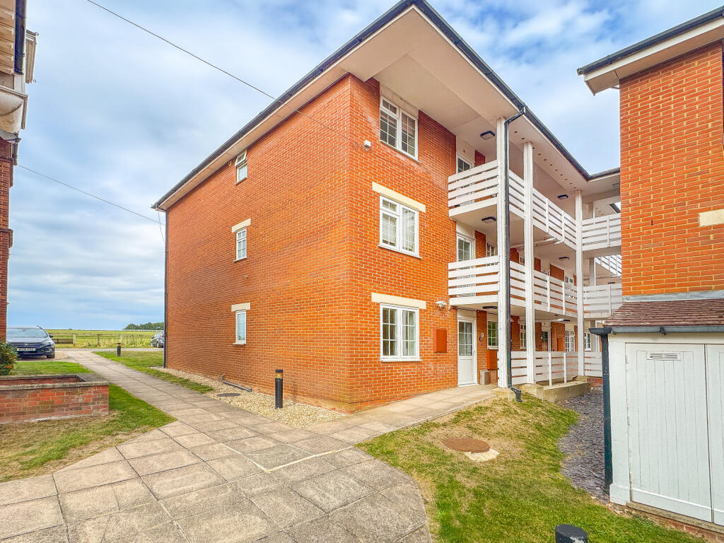 Hillside, Heath Road, Newmarket, Suffolk photo 3