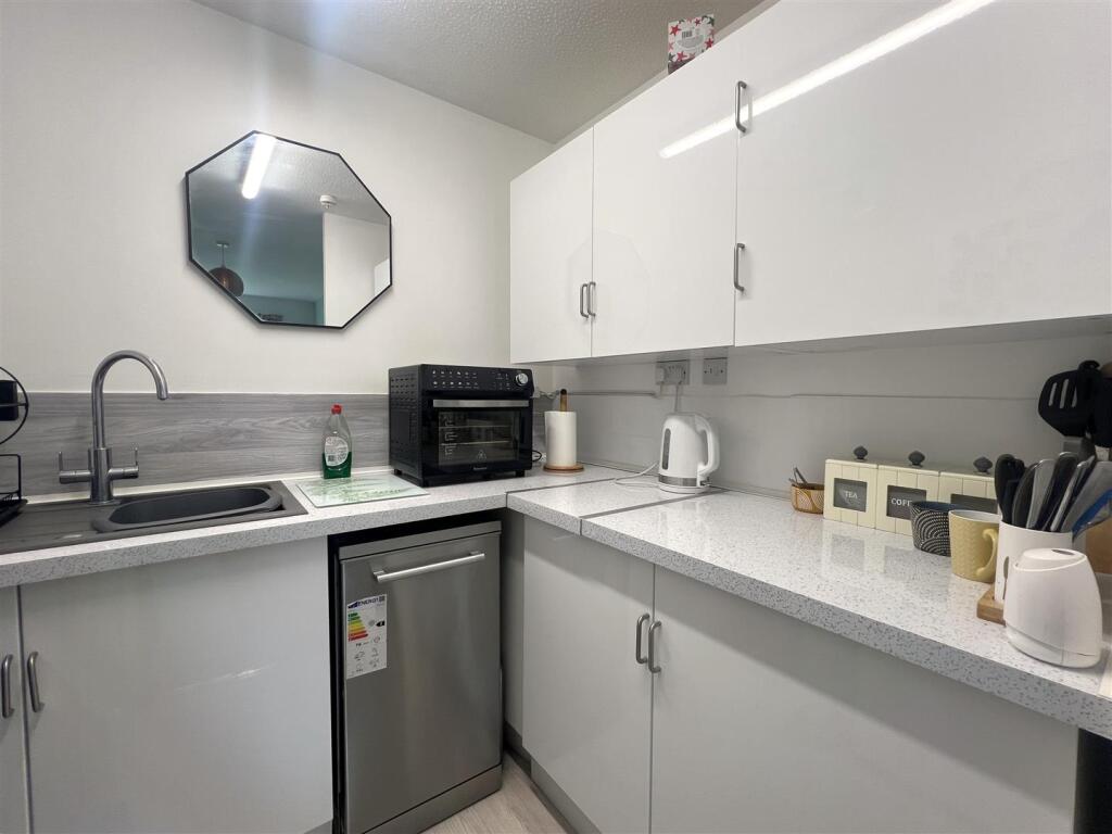 Apartment in Arun, Littlehampton - View 5