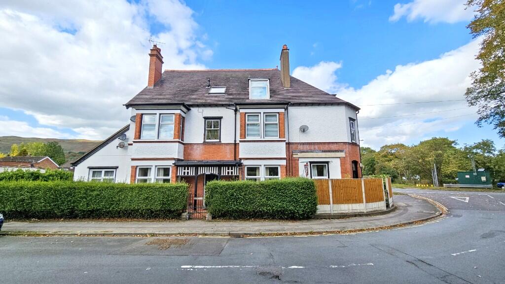 3-bed flat on Flat 2, Vernon House, Watling Street South, Church Stretton, Shropshire, SY6, £195,000