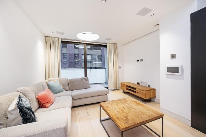 Main image of property: Roman House, Wood Street, London, EC2Y
