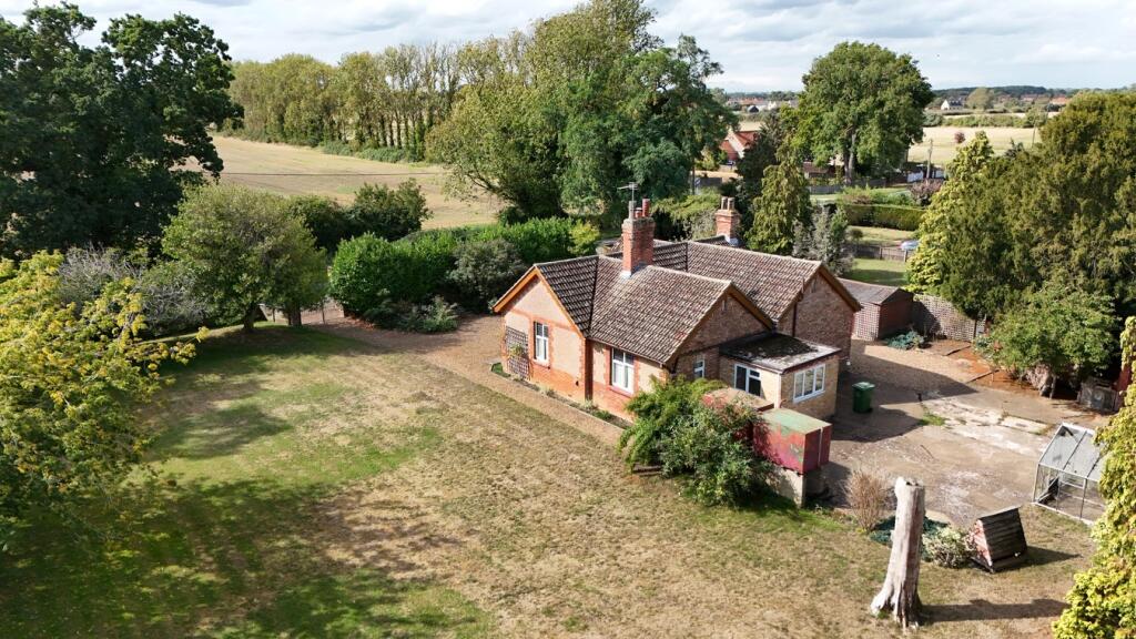 Wretton Road, Stoke Ferry, PE33 photo 2