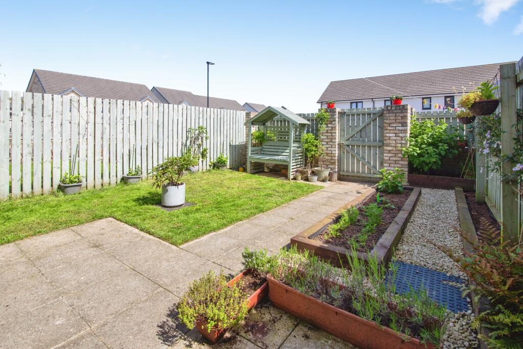 Humble Close, Newcastle upon Tyne, NE27 photo 4