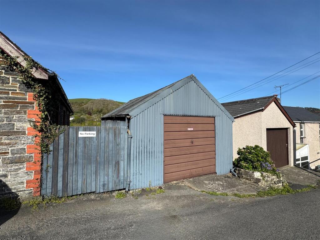 Main image of property: Llanfarian, Aberystwyth