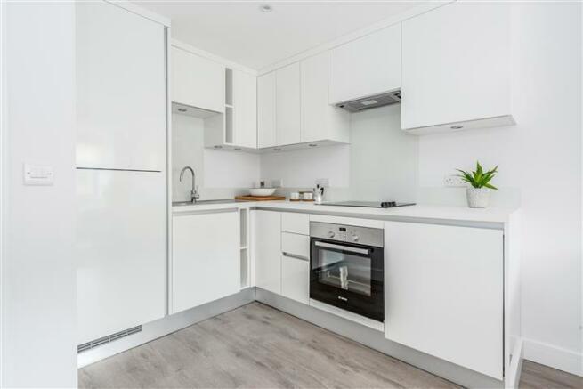 Apartment in Redhill - View 2
