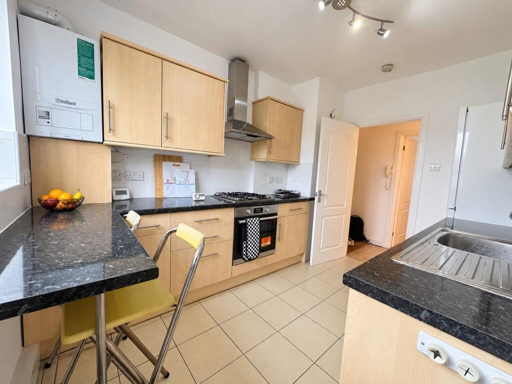 Apartment in London - More