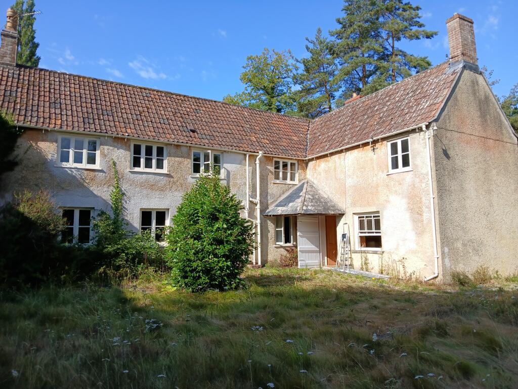 Horton,BS37 6QR
