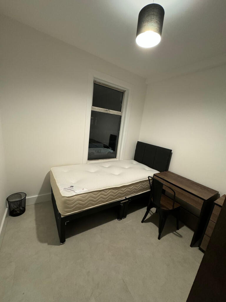 Main image of property: Single person occupancy, Audley Gardens, Ilford, IG3