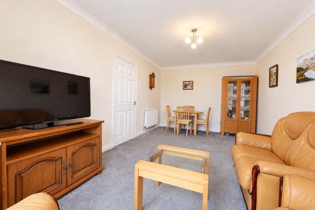 House in Lincoln - View 3
