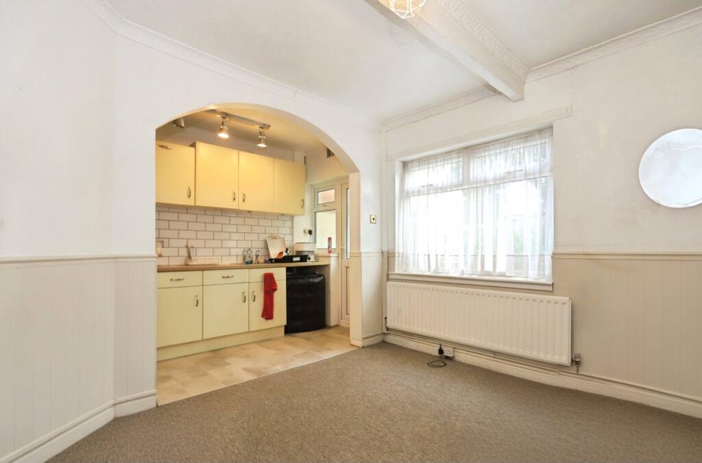 House in Wolverhampton, Sedgemoor Park, Woodcross - View 4