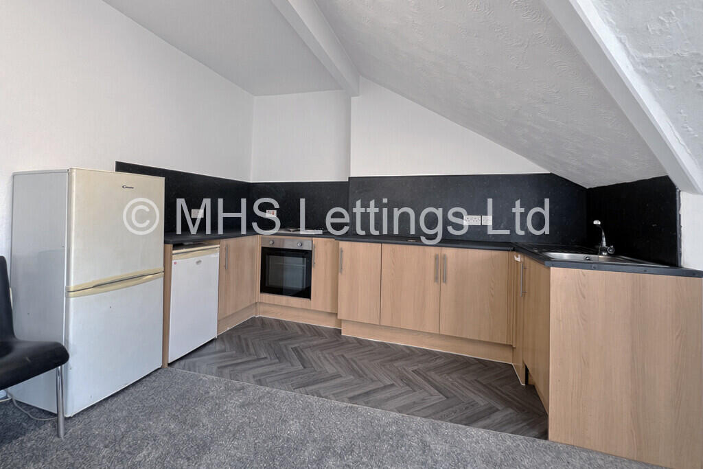 Apartment in Leeds - View 4