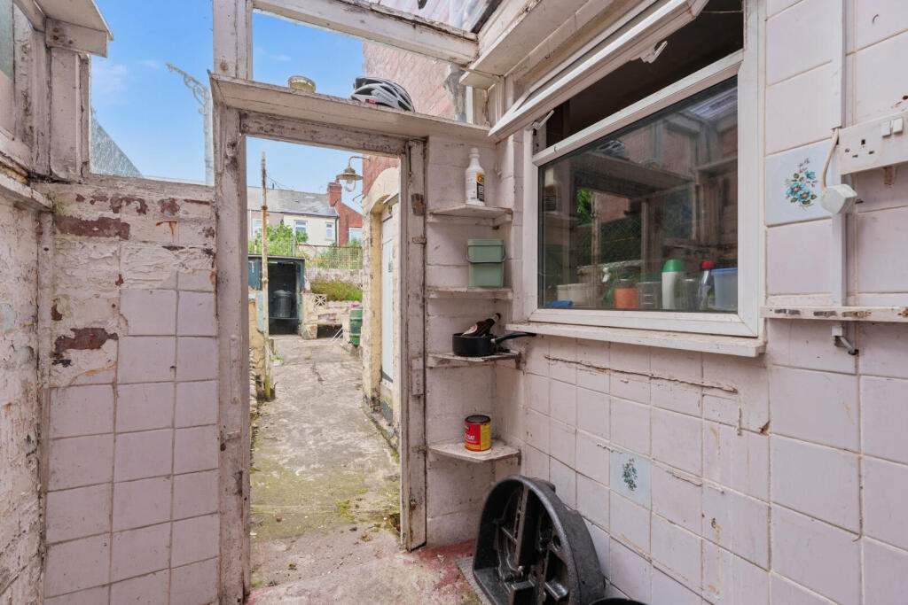 House in Coventry, Bishopsgate Green, Hillfields - View 4