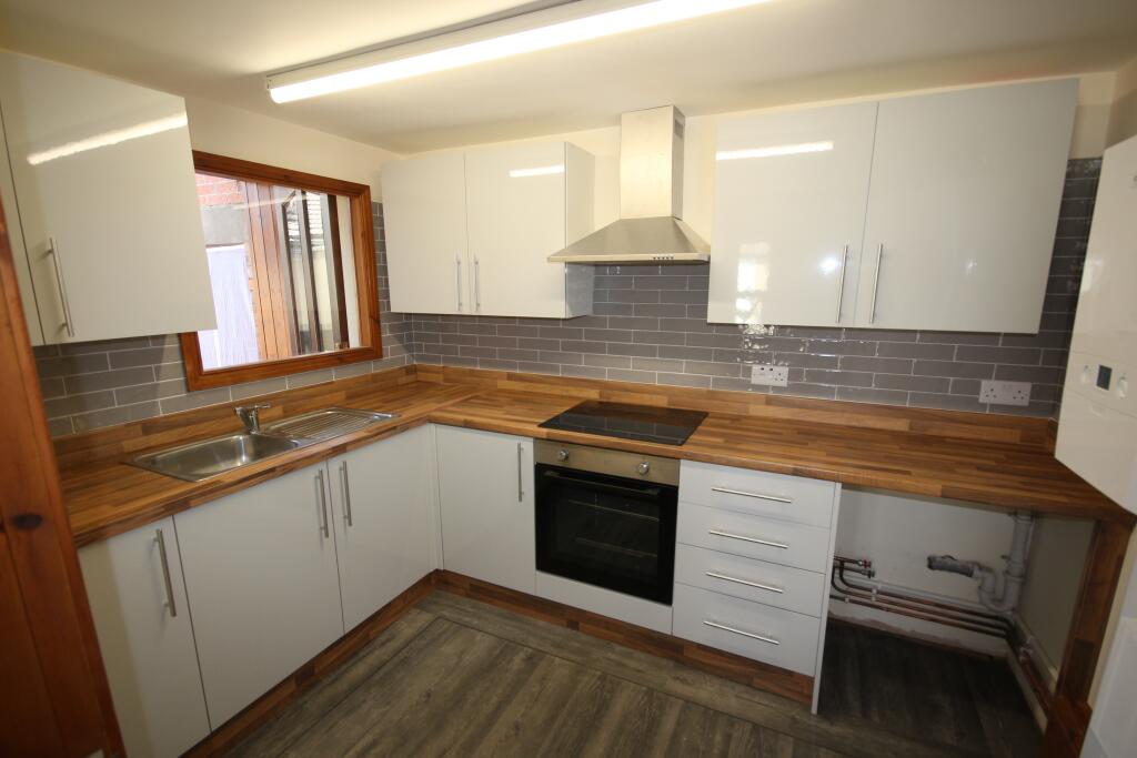 Main image of property: Dallow Street, Staffordshire, Burton upon Trent, DE14