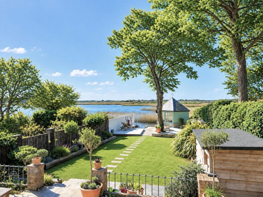 House in Christchurch, Stanpit - View 3