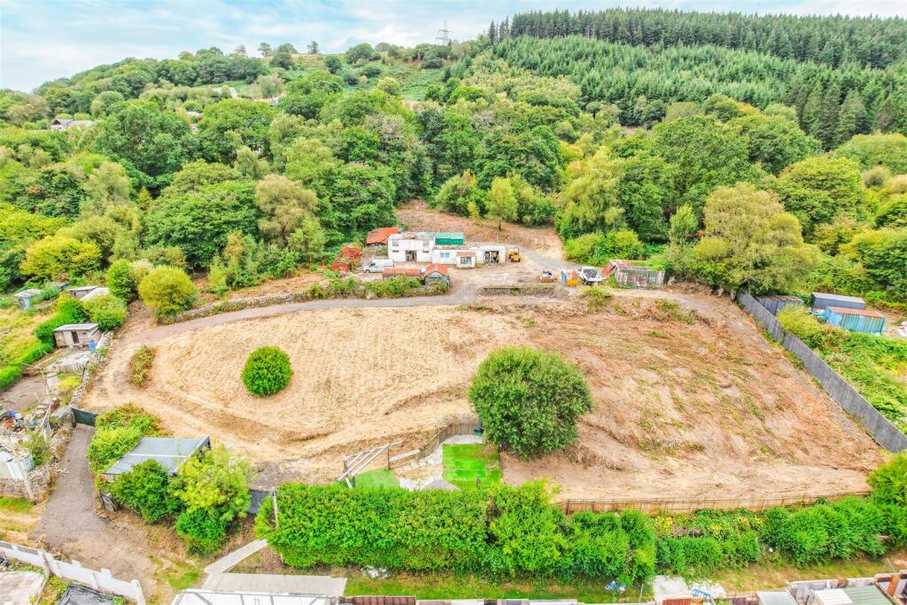 Main image of property: Approx 3.02 acres of land to the rear of Landraw Road, Pontypridd CF37 1EU