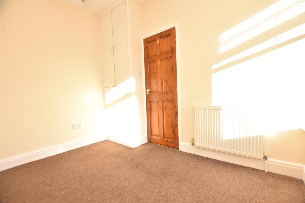 House in Bradford - View 4