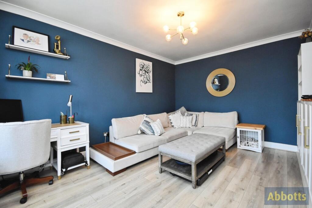 House in Southend-on-Sea - View 4