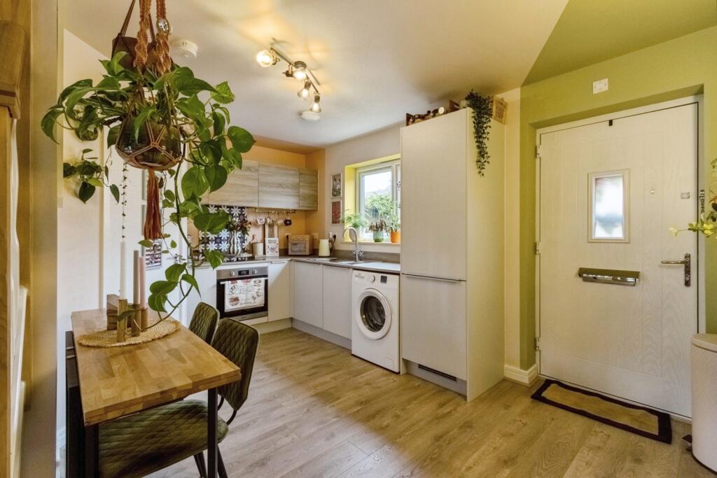 House in Wakefield - View 5