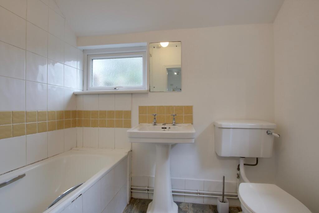 House in Portsmouth - View 5
