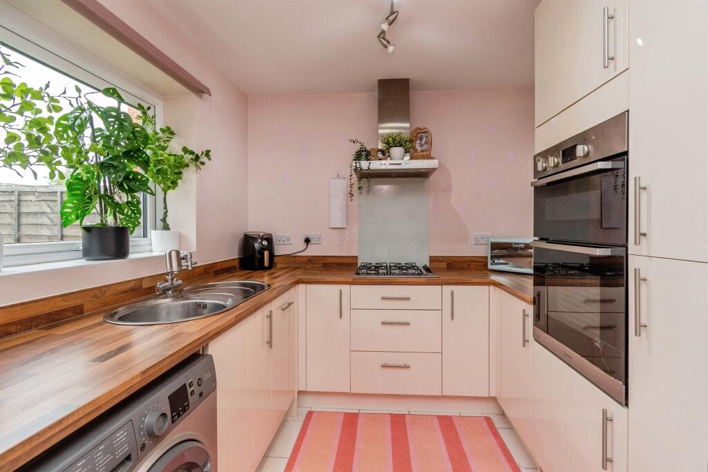 House in Wolverhampton - View 5
