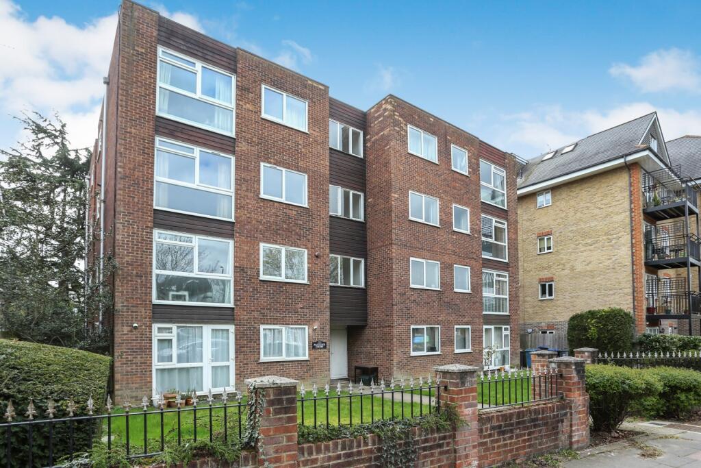 Main image of property: Oakwood Avenue BR3