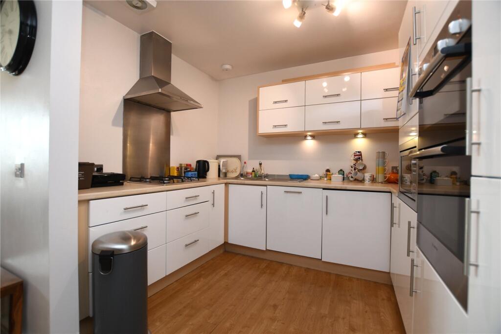 Apartment in Bristol - View 2