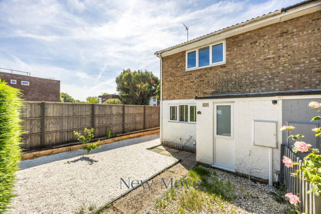 Lancaster Close | Crawley | RH10 | New Move Estate Agents - View 2