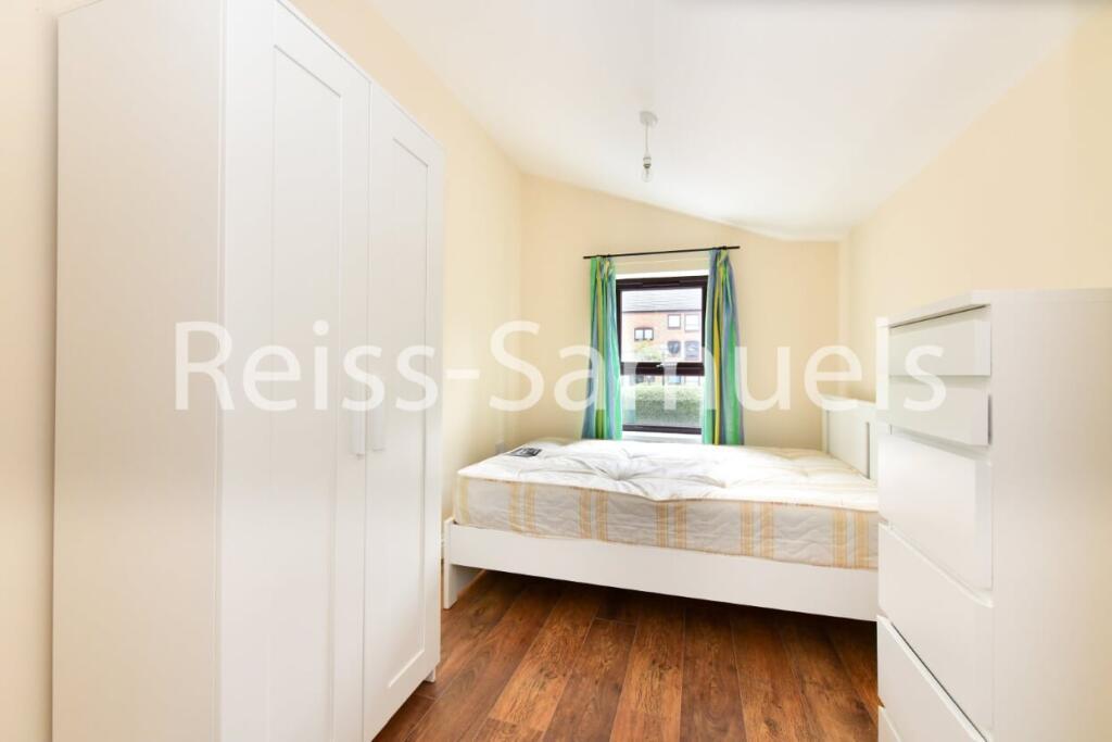 6 bedroom terraced house for rent