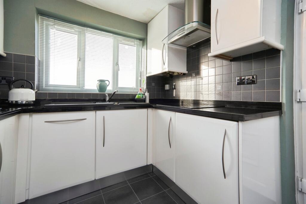 House in Bradford - View 5