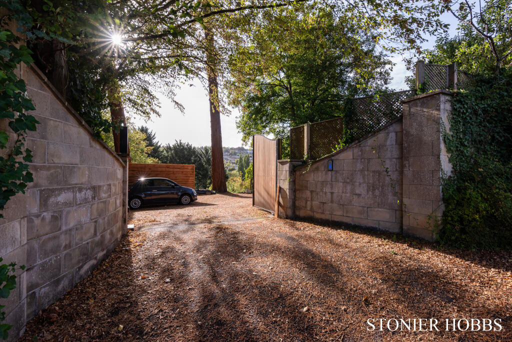 House in Bath - View 3