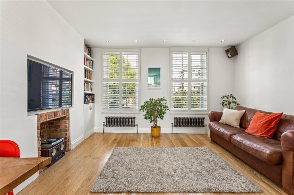 Main image of property: New North Road, London, N1