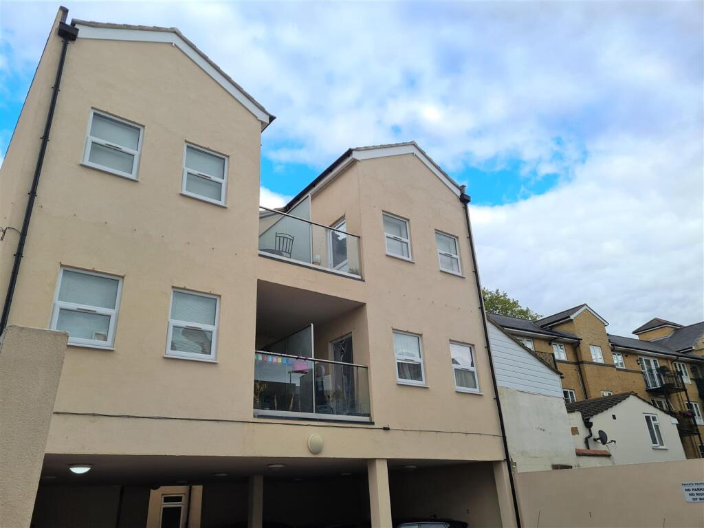Main image of property: 11 Artillery Road, Aldershot