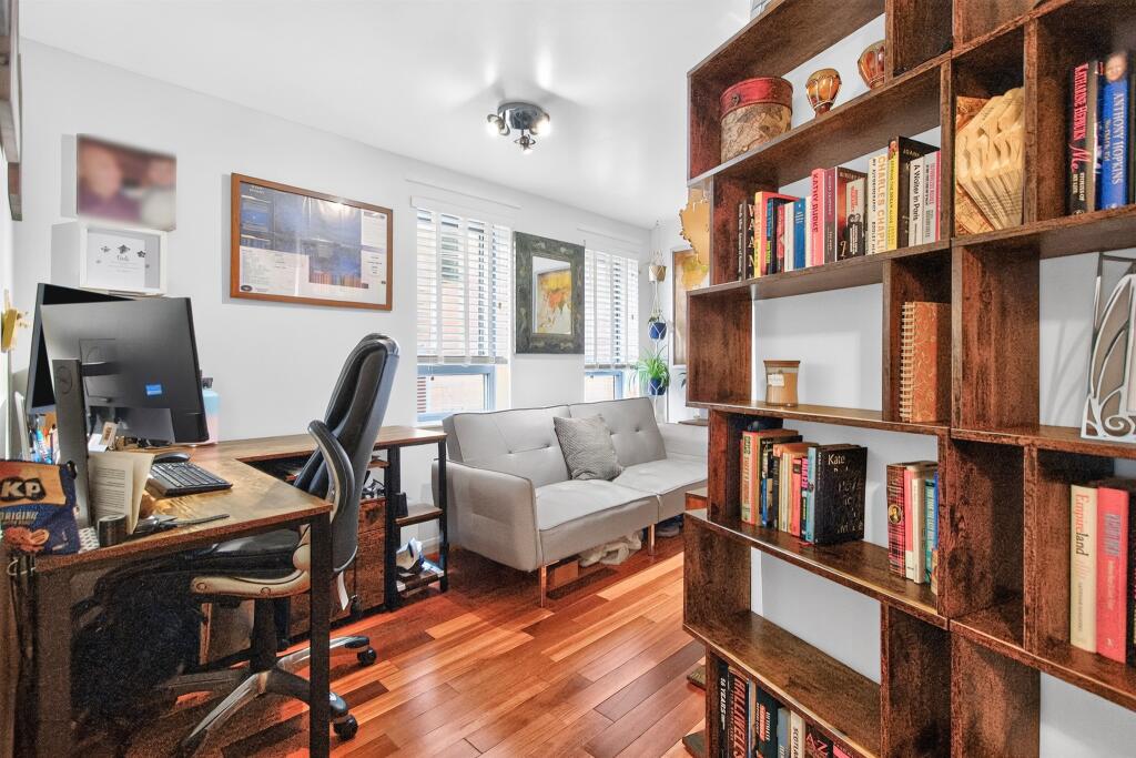 Apartment in Glasgow - More