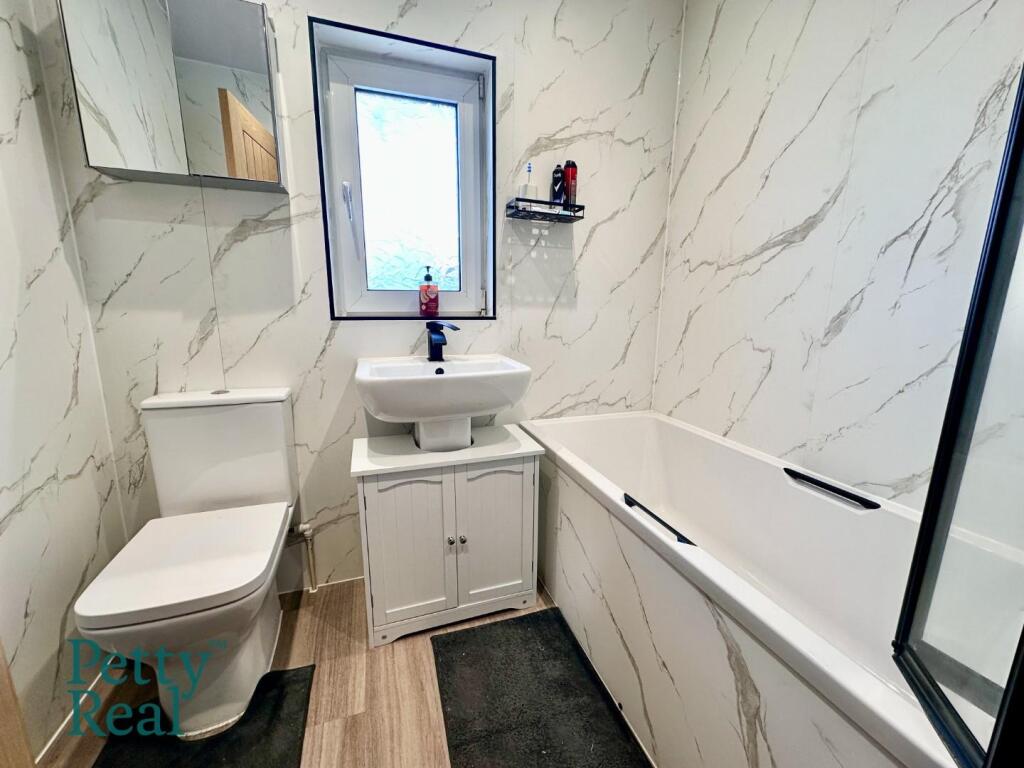 Kirkdene Avenue, Foulridge - View 5