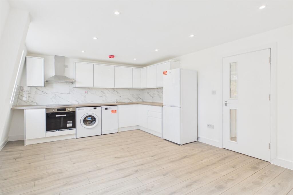 Main image of property: Bray Court, Bray Court, Madeira Road, London, SW16