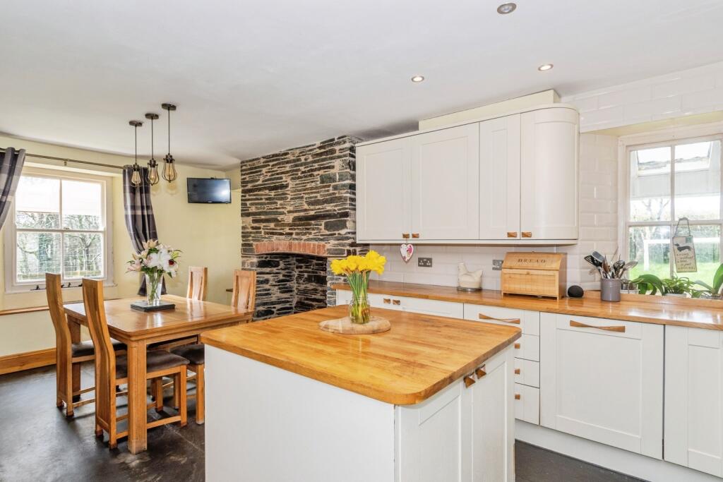 Yeolmbridge, Launceston, Cornwall, PL15 - View 3